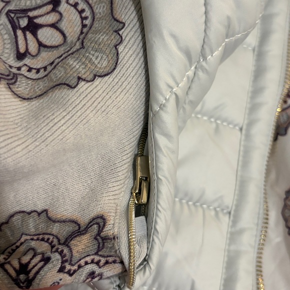 Chico's convertible vest - Picture 6 of 8